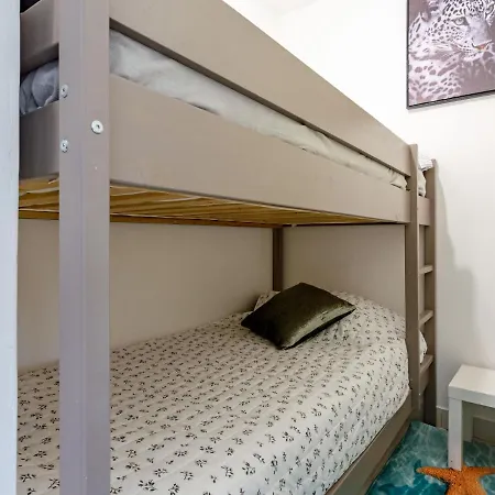 Les Flots Bleus-8 By Interhome *