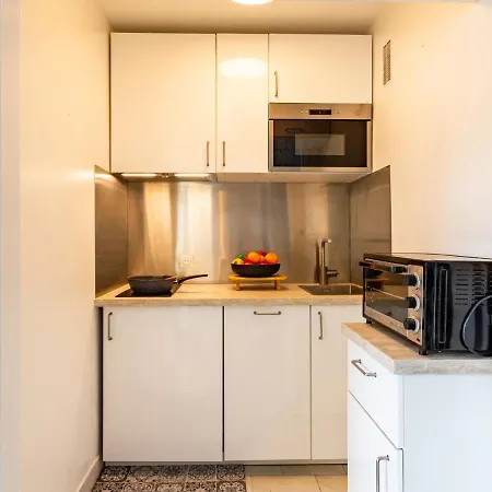 아파트 Les Flots Bleus-8 By Interhome