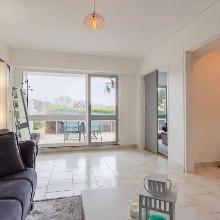 Les Flots Bleus-8 By Interhome *